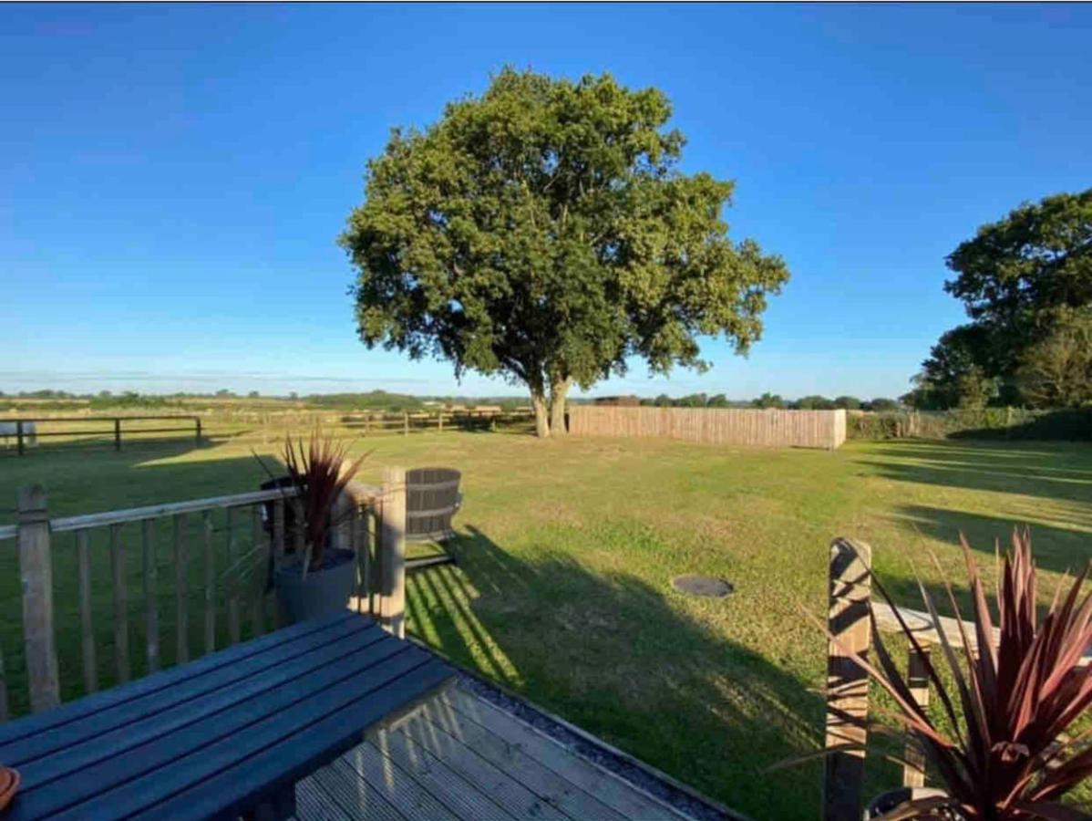Near Woodbridge The Annexe Eyke Fantastic Views With Dog Secure Garden And Paddock Vila Exterior foto